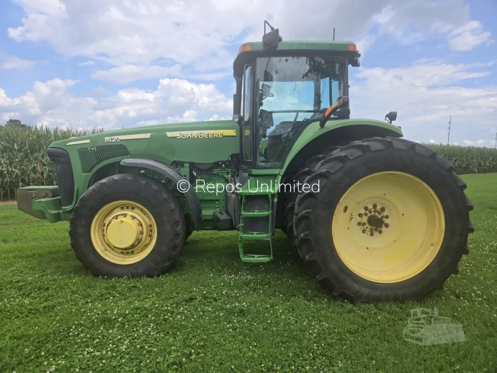 2004 John Deere 8420 Tractor